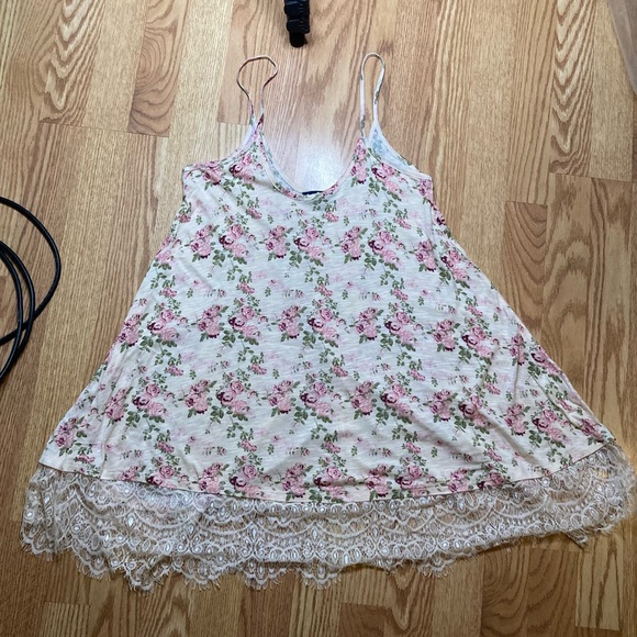 Freshman floral tank size M - Picture 1 of 2